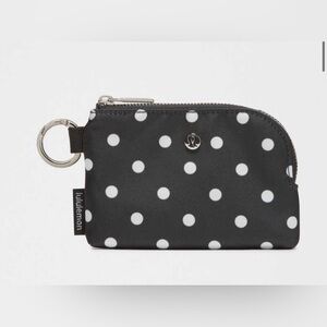 Lululemon Clippable Card Pouch Brand NEW 
Simple Polka White Black